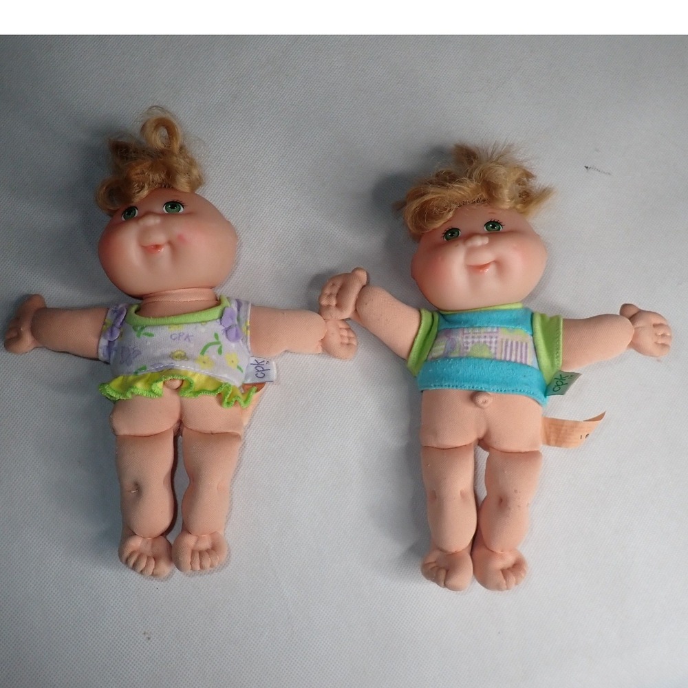 Cabbage Patch Kids CPK Mini Plush Dolls Blonde Green Eyes Lot of 2 Small Twins